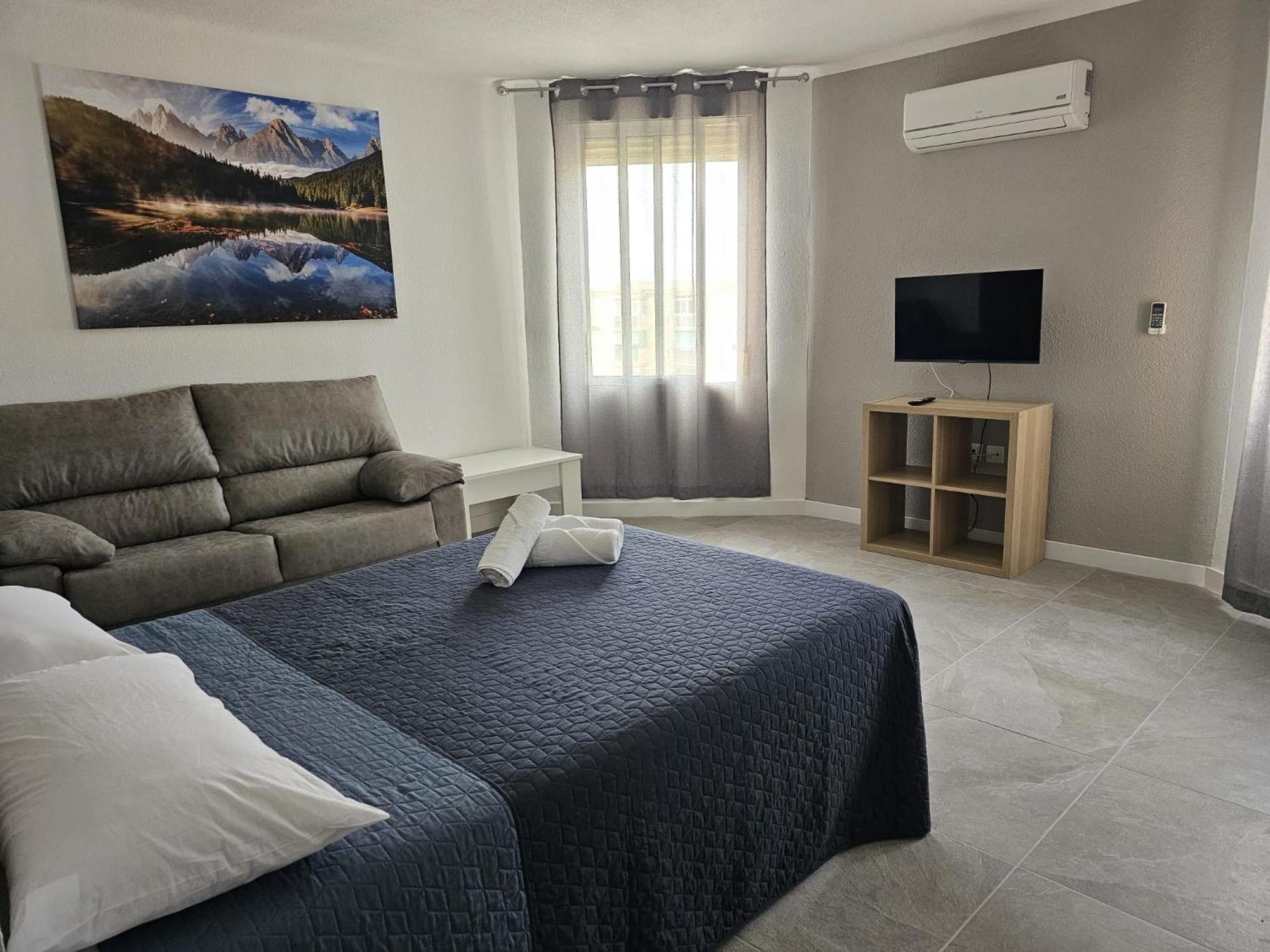 Hotel Velis Velez-Malaga Bagian luar foto