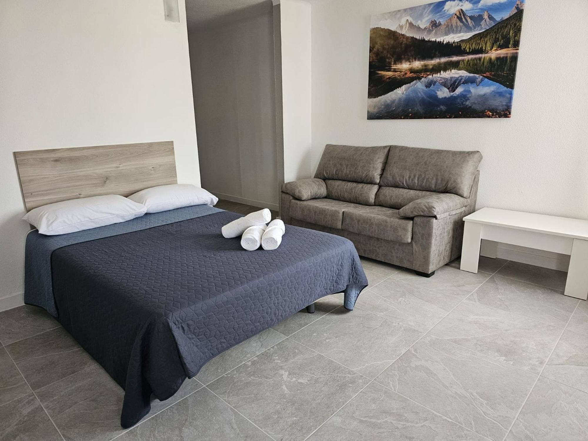 Hotel Velis Velez-Malaga Bagian luar foto
